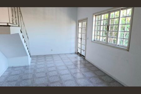 Casa à venda com 2 quartos, 95m² em Piratininga, Niterói