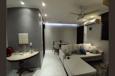 Apartamento à venda com 2 quartos, 42m² em Estácio, Rio de Janeiro