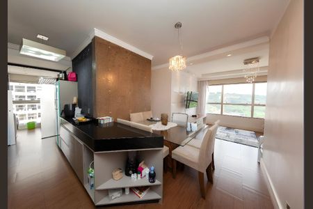 Sala de apartamento à venda com 2 quartos, 70m² em Usina Piratininga, São Paulo