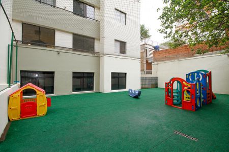 Apartamento à venda com 55m², 2 quartos e 1 vaga Apartamento à venda com 55m², 2 quartos e 1 vagaÁrea Comum - Playground