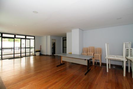 Apartamento à venda com 55m², 2 quartos e 1 vaga Apartamento à venda com 55m², 2 quartos e 1 vagaÁrea Comum - Salão de Festas