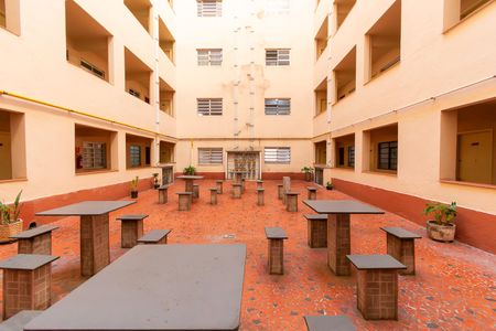 Apartamento para alugar com 77m², 2 quartos e sem vagaÁrea comum