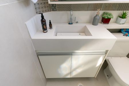 Apartamento para alugar com 77m², 2 quartos e sem vagaBanheiro