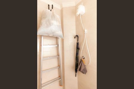 Apartamento para alugar com 77m², 2 quartos e sem vagaBanheiro de Serviço