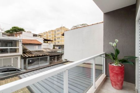 Casa à venda com 160m², 3 quartos e 2 vagas Casa à venda com 160m², 3 quartos e 2 vagasVaranda da Suíte
