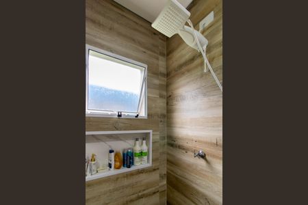 Casa à venda com 160m², 3 quartos e 2 vagas Casa à venda com 160m², 3 quartos e 2 vagasBanheiro