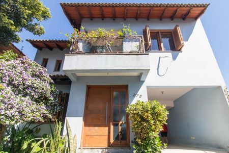 Casa à venda com 175m², 3 quartos e 2 vagasFachada