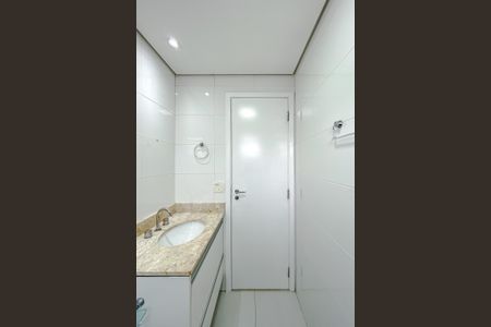 Apartamento à venda com 122m², 3 quartos e 2 vagas Apartamento à venda com 122m², 3 quartos e 2 vagasBanheiro da Suíte 2