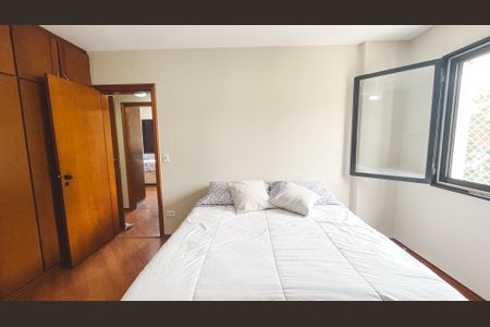 Apartamento à venda com 96m², 3 quartos e 1 vaga Apartamento à venda com 96m², 3 quartos e 1 vaga Suíte