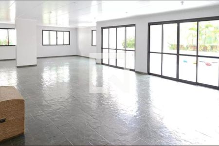 Apartamento à venda com 96m², 3 quartos e 1 vaga Apartamento à venda com 96m², 3 quartos e 1 vagaÁrea comum - Salão de festas