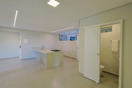 Sala/Cozinha de apartamento à venda com 3 quartos, 125m² em Santa Lúcia, Belo Horizonte
