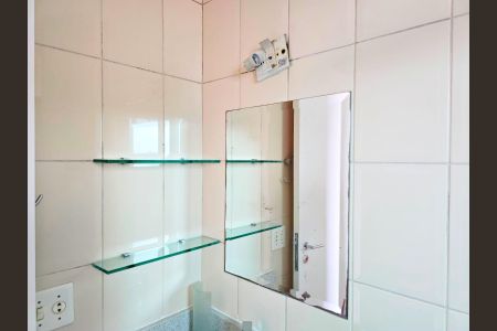 Apartamento à venda com 70m², 3 quartos e 1 vaga Apartamento à venda com 70m², 3 quartos e 1 vagaBanheiro da Suíte