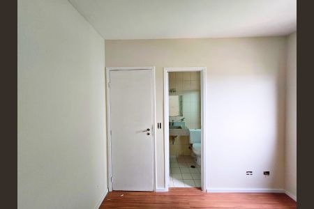 Apartamento à venda com 70m², 3 quartos e 1 vaga Apartamento à venda com 70m², 3 quartos e 1 vagaSuíte