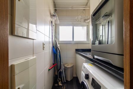 Apartamento à venda com 136m², 2 quartos e 2 vagas Apartamento à venda com 136m², 2 quartos e 2 vagasÁrea de Serviço