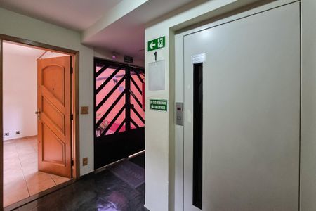 Apartamento à venda com 94m², 3 quartos e 1 vagaÁrea comum