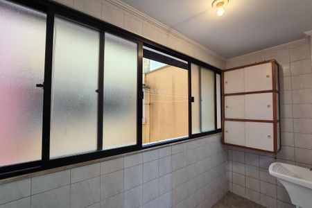 Apartamento à venda com 94m², 3 quartos e 1 vagaÁrea de Serviço