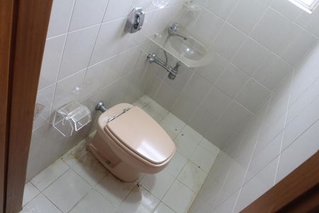 Casa à venda com 245m², 4 quartos e 4 vagasLavabo