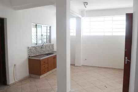 Casa à venda com 245m², 4 quartos e 4 vagasCozinha 2