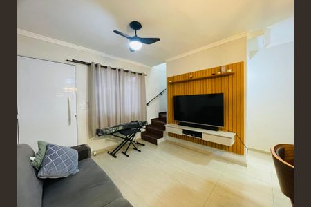 Sala de casa de condomínio para alugar com 2 quartos, 108m² em Vila Sao Joao Batista, Guarulhos