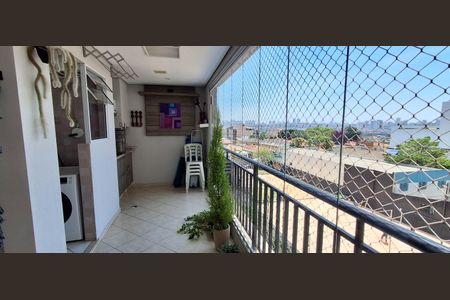 Apartamento à venda com 80m², 2 quartos e 2 vagasVaranda