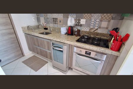 Apartamento à venda com 80m², 2 quartos e 2 vagasCozinha