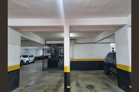 Apartamento à venda com 80m², 2 quartos e 2 vagasGaragem