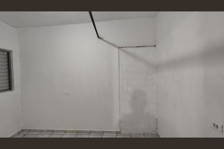 Quarto de casa para alugar com 1 quarto, 80m² em Conjunto Residencial Presidente Castello Branco, Ferraz de Vasconcelos