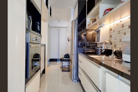 Apartamento para alugar com 120m², 3 quartos e 2 vagasCozinha