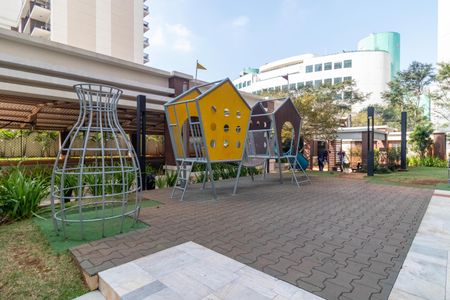 Apartamento à venda com 132m², 3 quartos e 2 vagas Apartamento à venda com 132m², 3 quartos e 2 vagasÁrea comum - Playground
