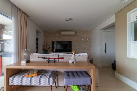 Apartamento à venda com 132m², 3 quartos e 2 vagas Apartamento à venda com 132m², 3 quartos e 2 vagasSala