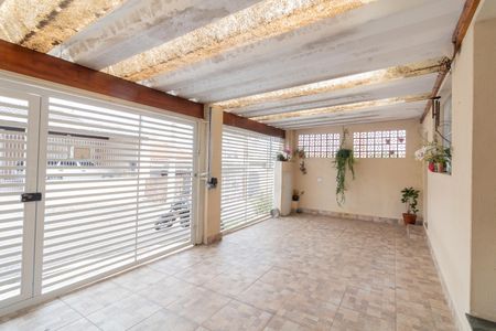 Casa à venda com 160m², 3 quartos e 2 vagas Casa à venda com 160m², 3 quartos e 2 vagasGaragem