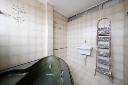 Apartamento para alugar com 120m², 2 quartos e 2 vagasBanheiro