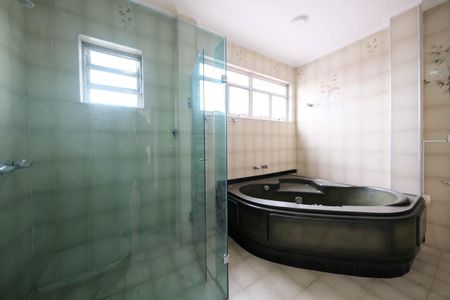 Apartamento para alugar com 120m², 2 quartos e 2 vagasBanheiro