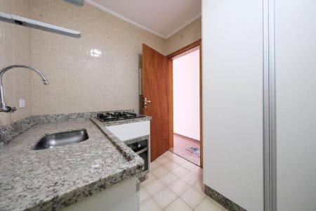 Apartamento para alugar com 120m², 2 quartos e 2 vagasCozinha