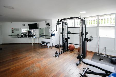 Apartamento à venda com 57m², 2 quartos e 1 vaga Apartamento à venda com 57m², 2 quartos e 1 vagaÁrea comum - Academia