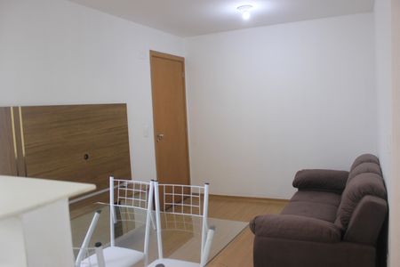 Sala de apartamento para alugar com 2 quartos, 38m² em Jardim Rosa de Franca, Guarulhos