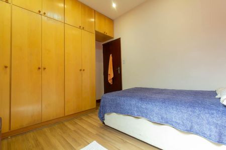 Casa à venda com 216m², 3 quartos e 1 vaga Casa à venda com 216m², 3 quartos e 1 vagaQuarto 3