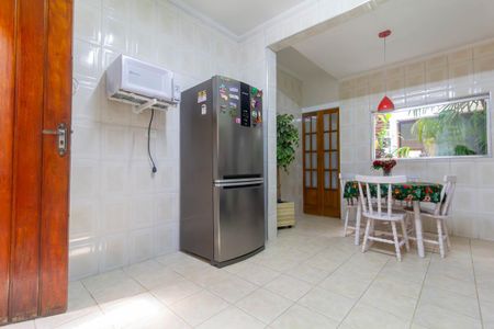 Casa à venda com 216m², 3 quartos e 1 vaga Casa à venda com 216m², 3 quartos e 1 vagaCozinha