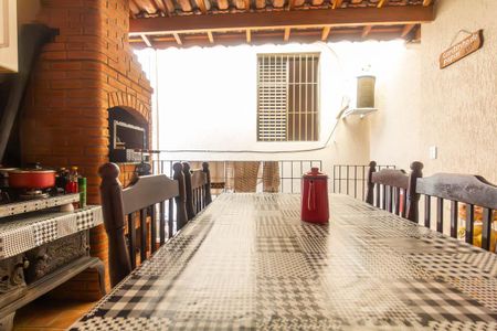 Casa à venda com 216m², 3 quartos e 1 vaga Casa à venda com 216m², 3 quartos e 1 vagaChurrasqueira