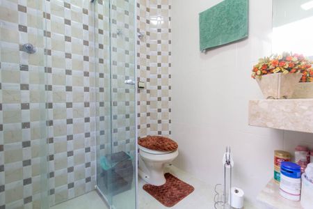 Casa à venda com 216m², 3 quartos e 1 vaga Casa à venda com 216m², 3 quartos e 1 vagaBanheiro