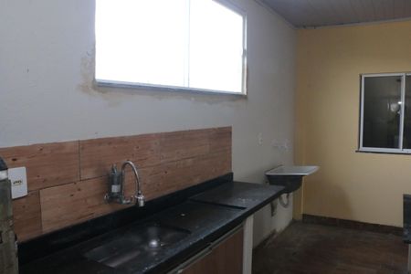 Área comum - Churrasqueira de casa para alugar com 2 quartos, 75m² em Comendador Soares, Nova Iguaçu