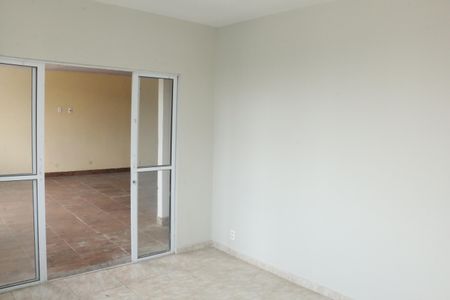 sala de casa para alugar com 2 quartos, 75m² em Comendador Soares, Nova Iguaçu