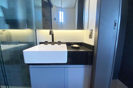 Apartamento para alugar com 56m², 1 quarto e 1 vaga Apartamento para alugar com 56m², 1 quarto e 1 vagaBanheiro da Suíte