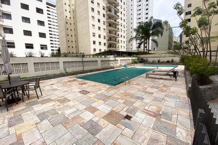 Apartamento para alugar com 56m², 1 quarto e 1 vaga Apartamento para alugar com 56m², 1 quarto e 1 vagaÁrea comum - Piscina