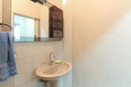 Casa à venda com 120m², 3 quartos e 1 vaga Casa à venda com 120m², 3 quartos e 1 vagaBanheiro 2