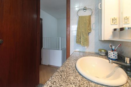 Casa à venda com 120m², 3 quartos e 1 vaga Casa à venda com 120m², 3 quartos e 1 vagaBanheiro 1