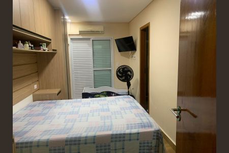 Suíte de apartamento para alugar com 2 quartos, 85m² em Tupi, Praia Grande