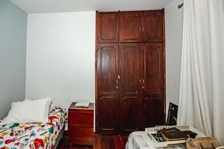 Casa à venda com 300m², 3 quartos e 3 vagasQuarto 2