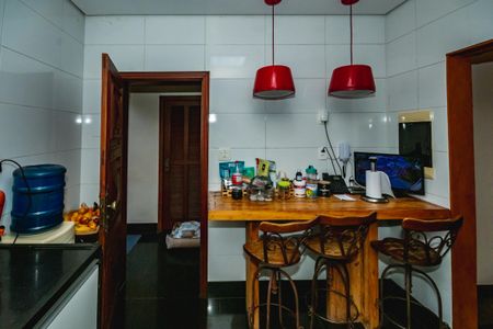 Casa à venda com 300m², 3 quartos e 3 vagasCozinha