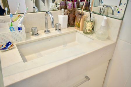 Apartamento à venda com 100m², 3 quartos e 2 vagasBanheiro da Suíte